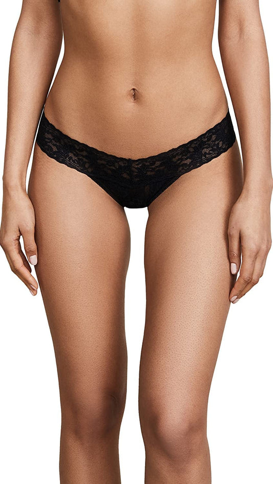 Hanky Panky Women'S Petite Signature Lace Low Rise Thong Black / One Size