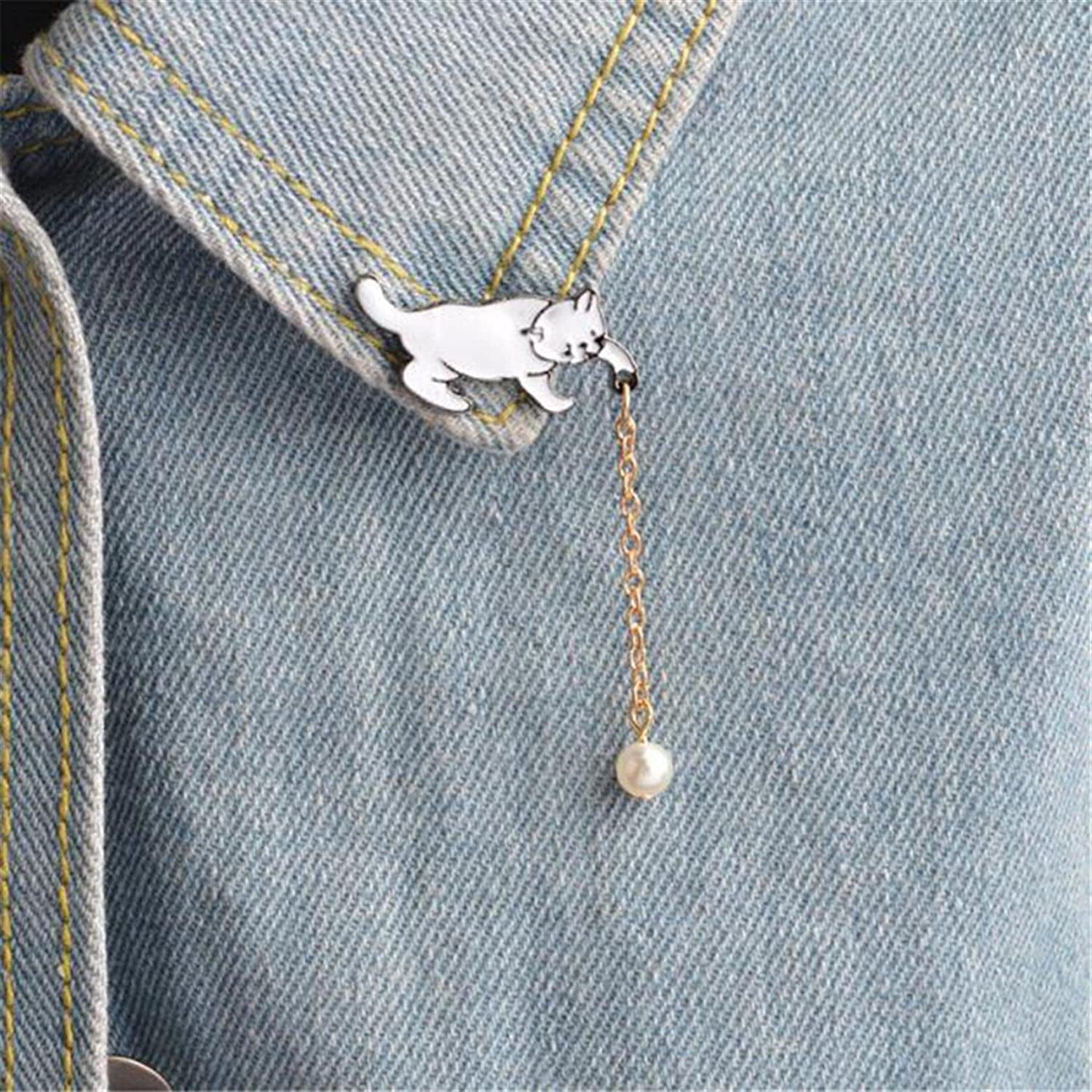 Hsakess Cat Long Chain Tassel Brooch Animal Enamel Lapel Pin Imitation Pearl Tassel Badge Collar Brooch for Bag Decor, White