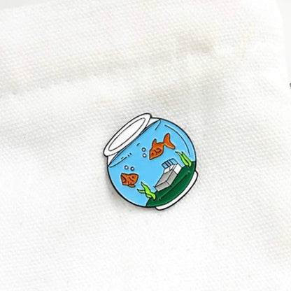 Ink2055 Cute Goldfish Fish Tank Enamel Brooch Pin Lapel Denim Jeans Coat Badge Brooches Gifts Jewelry