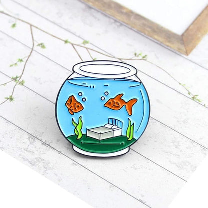Ink2055 Cute Goldfish Fish Tank Enamel Brooch Pin Lapel Denim Jeans Coat Badge Brooches Gifts Jewelry