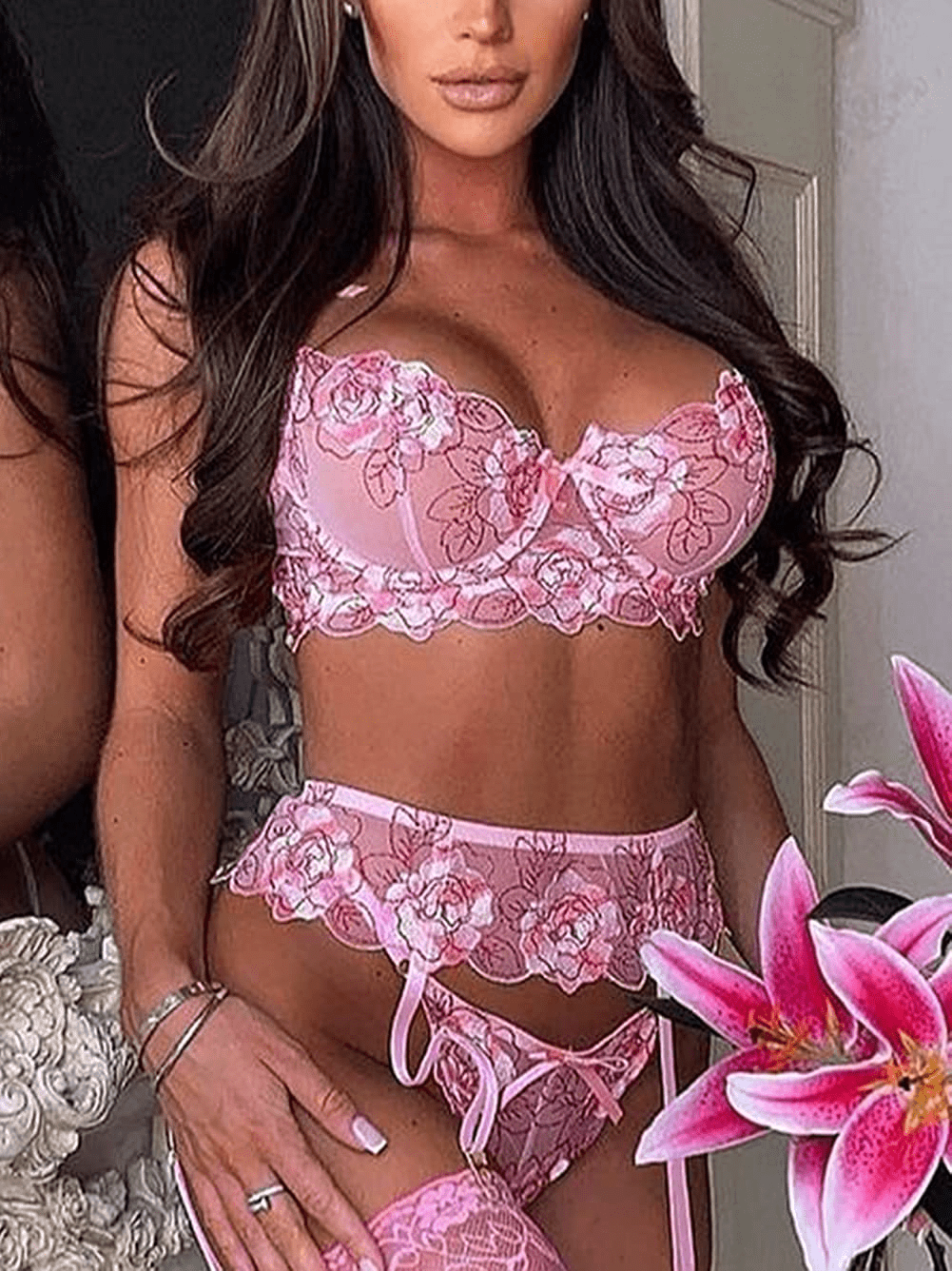 Kaei&Shi Floral Embroidered,Underwire,Cutout Back,G-String,Garter Lingerie Set Apparel & Accessories > Clothing > Underwear & Socks > Lingerie Kaei&Shi   