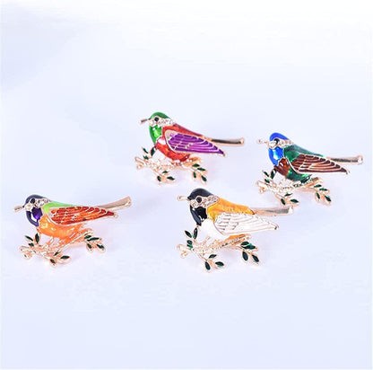 Lovely Crystal Swallow Animal Brooch Bird Lapel Pin Women Jewelry Excellent Assorted Color 4.5X2.5Cm