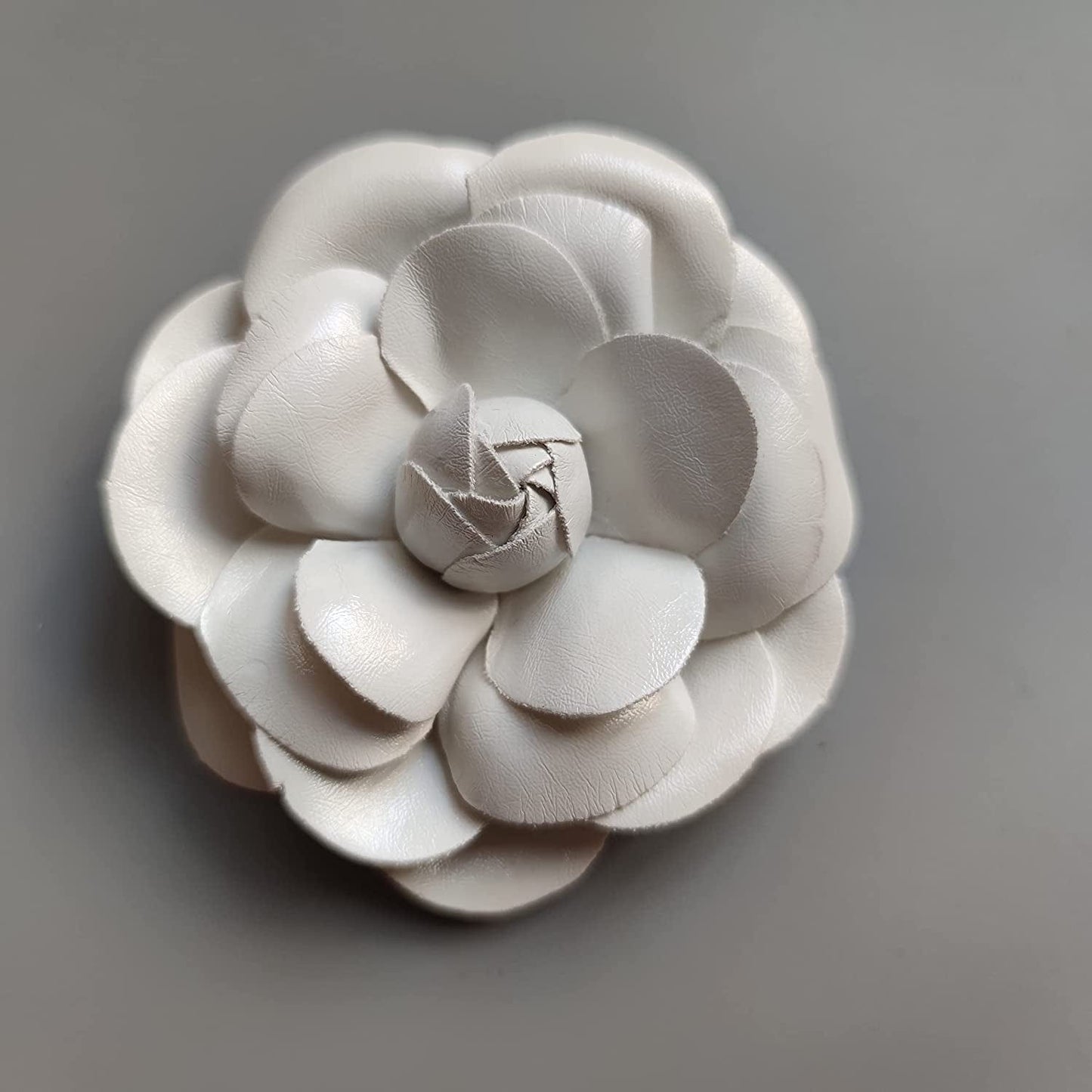 MISASHA Women'S Camellia Flower Pin Brooch with Organza Gift Bag