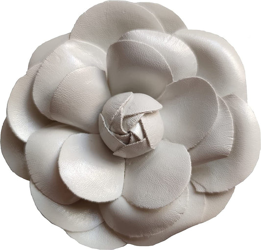 MISASHA Women'S Camellia Flower Pin Brooch with Organza Gift Bag White PU