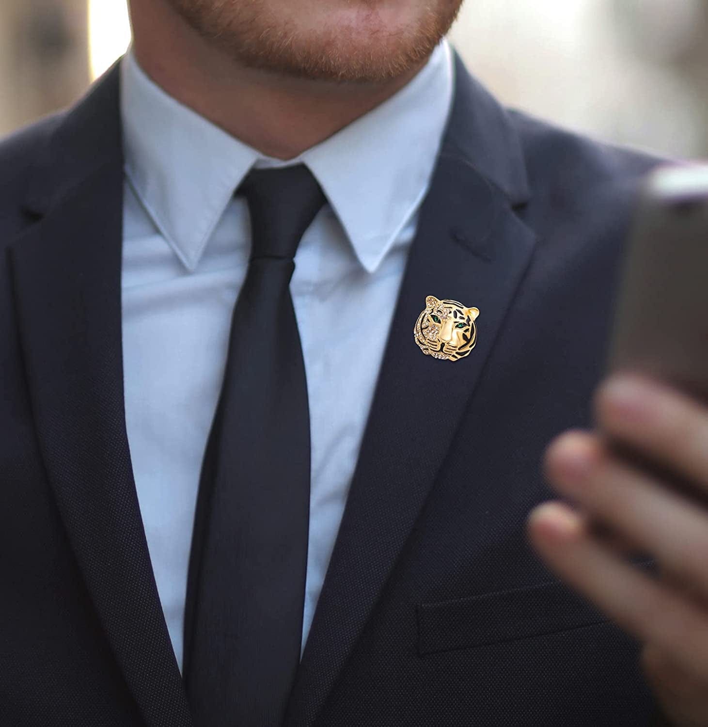 Rhinestone Tiger Head Brooch Pins.Gold Silver Animal Lapel Pin,Charm Lion Coat Collar Brooch for Men Suit Pin