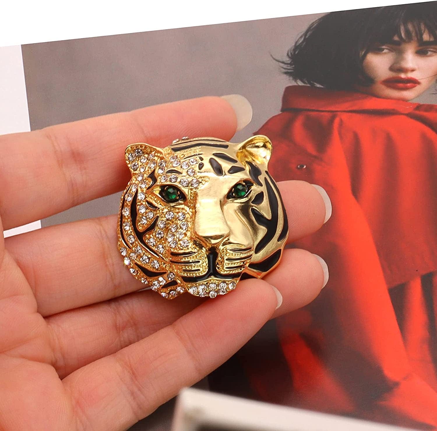Rhinestone Tiger Head Brooch Pins.Gold Silver Animal Lapel Pin,Charm Lion Coat Collar Brooch for Men Suit Pin