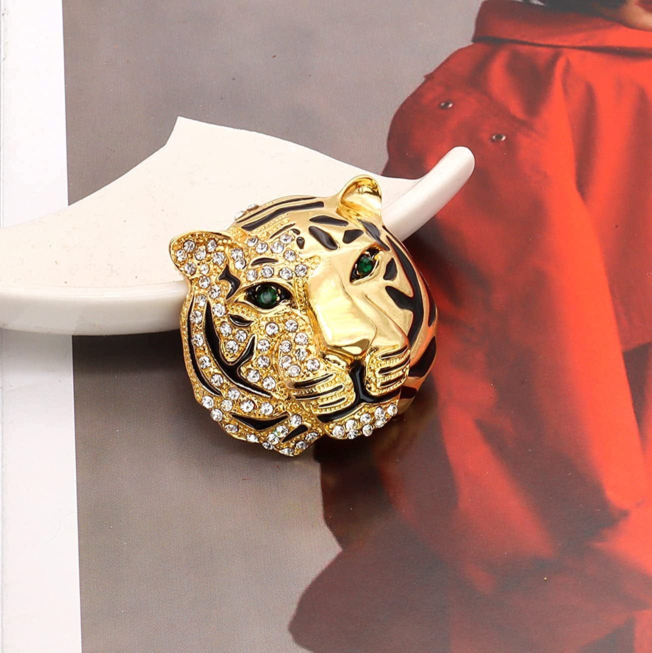 Rhinestone Tiger Head Brooch Pins.Gold Silver Animal Lapel Pin,Charm Lion Coat Collar Brooch for Men Suit Pin