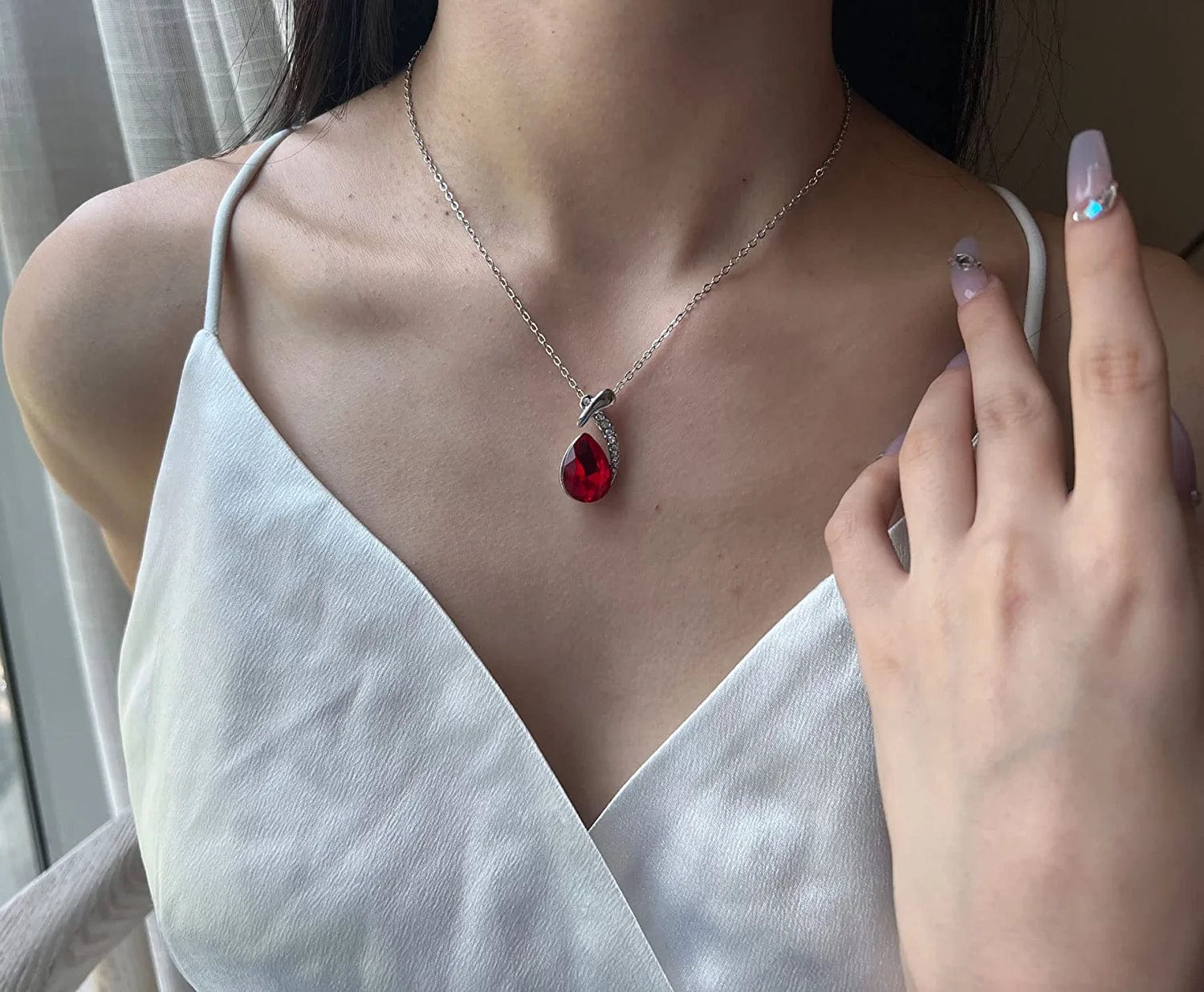 Shiny Fashion Crystal Rhinstone Teardrop Pendent Chain Necklace Stud Earrings Jewelry Set for Women Lady Wife Wedding Birthday Party Prom Gifts