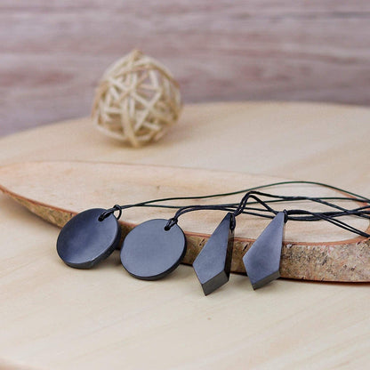 Shungite Crystal Necklace Pendant Set - Spiritual Jewelry Chakra Necklace - Trendy Jewelry Healing Crystals Black Necklace for Negative Energy Protection
