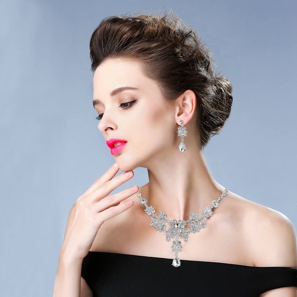Silver Alloy Rhinestone Earrings Crystal Pendant Necklace Bridal Jewelry Set (White)