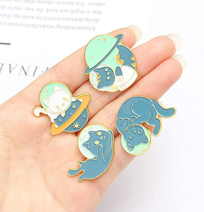 Space Cat Enamel Pins Set,Cute Animal Astronaut Lapel Pins for Women Girl Cartoon Planet Brooch Pin for Jackets Backpack Accessory