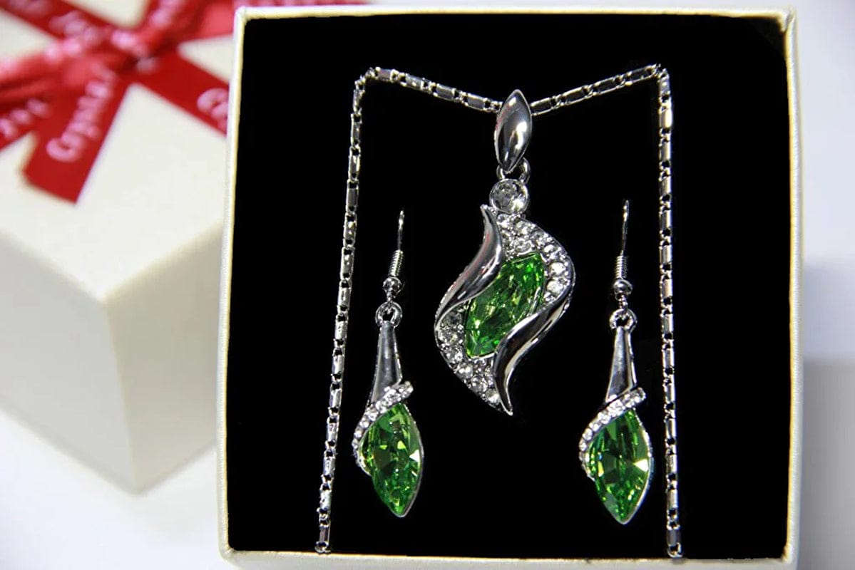 Teardrop Jewelry Set Crystal Fashion Earrings Pendant Necklace with Box Package