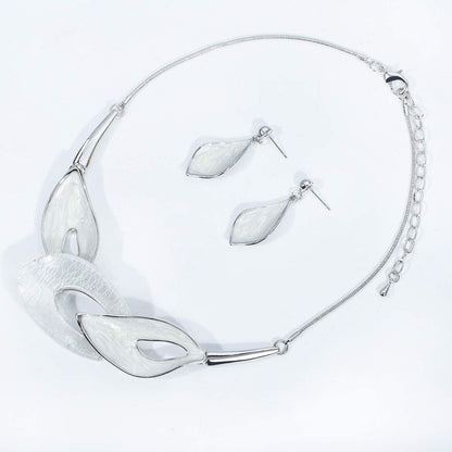Vintage Statement Necklace and Earrings Set Flower Leaf Pendants Bib Necklaces Fashion Chunky Jewelry for Women Bride